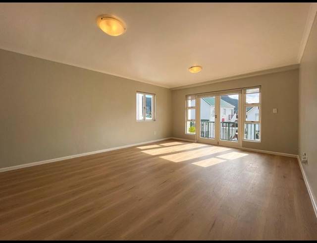 2 BEDROOM PROPERTY TO RENT IN HOUT BAY